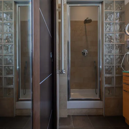 아파트 Casa Della Luce By Wonderful Italy 토리노